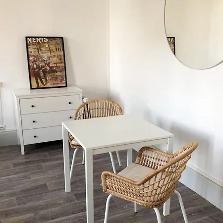شقة Superbe T1 Proche Thermes Centre-ville *